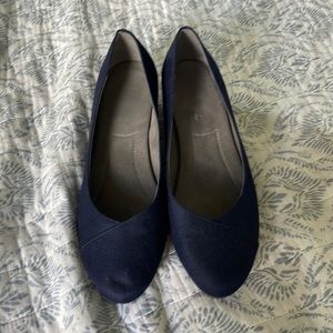 Aerosoles A2 - navy 2” wedge